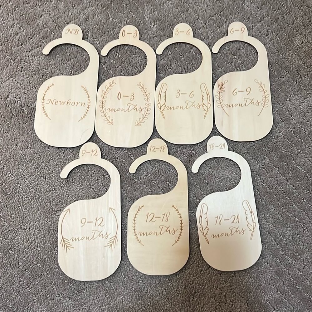 Wooden hangar separator set for nursery
